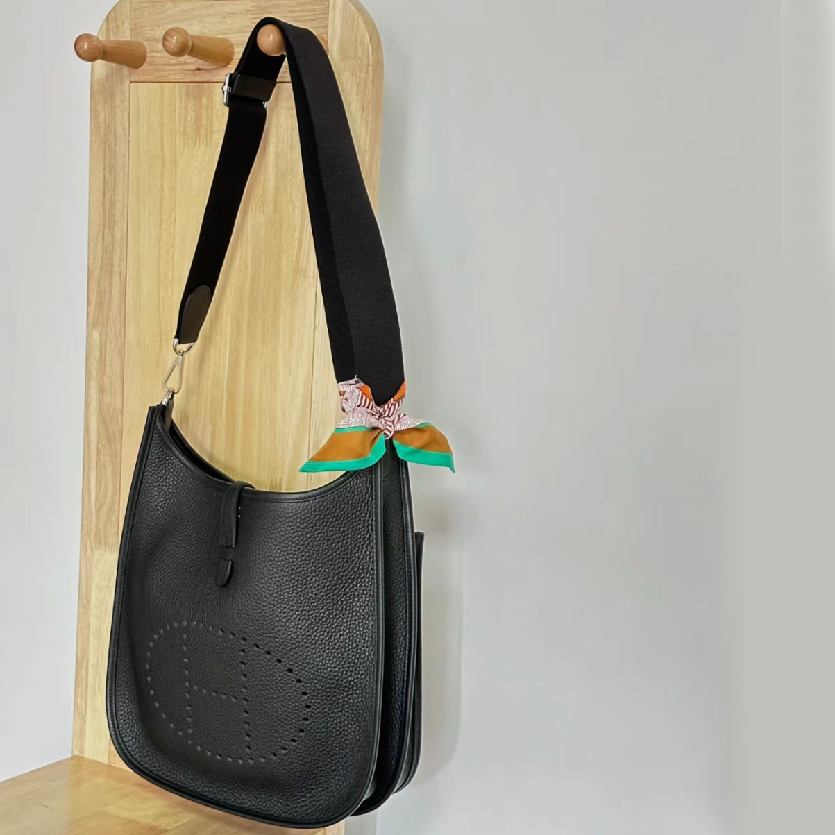 PDF Leather Bag Pattern - Evelyne Inspired Bag - DWIPDFZS069